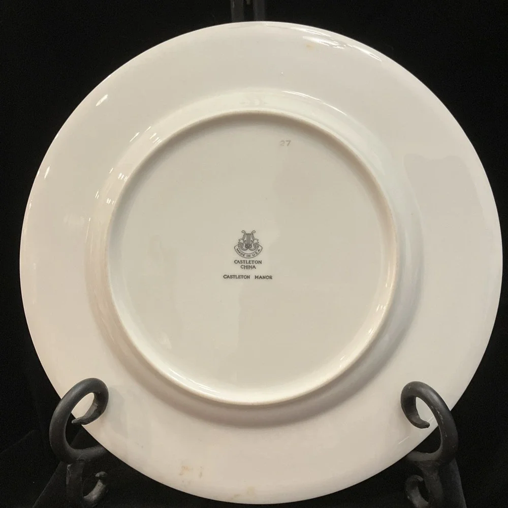 Castleton China Manor Gold Trim Dinner Plate 9